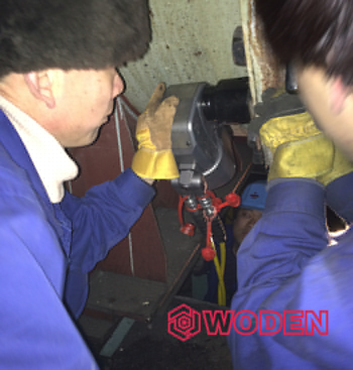 沃頓液壓扳手使用情景 沃頓液壓扳手使用情景