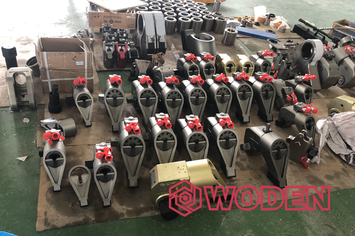 沃頓液壓扳手使用情景 沃頓液壓扳手使用情景