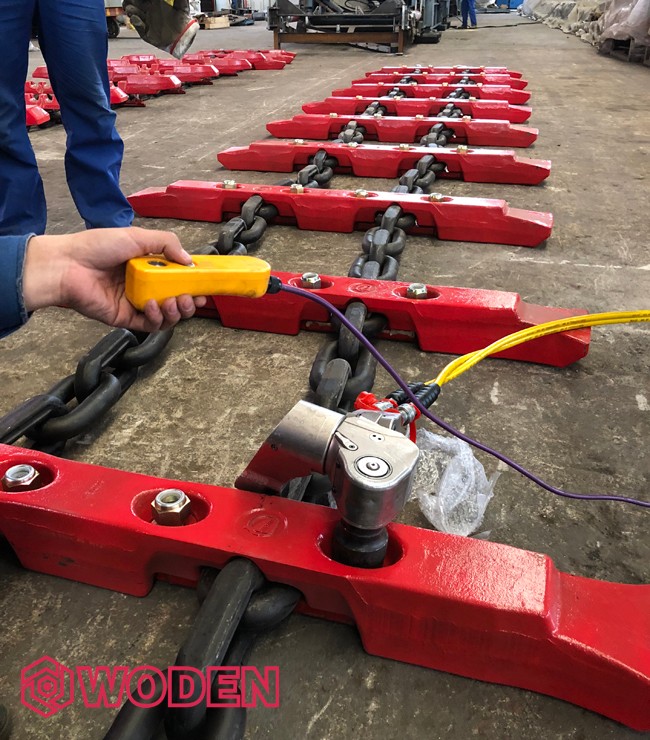 驅(qū)動(dòng)型液壓扳手完全可以應(yīng)用于煤機(jī)設(shè)備的維修和安裝。 驅(qū)動(dòng)型液壓扳手完全可以應(yīng)用于煤機(jī)設(shè)備的維修和安裝。