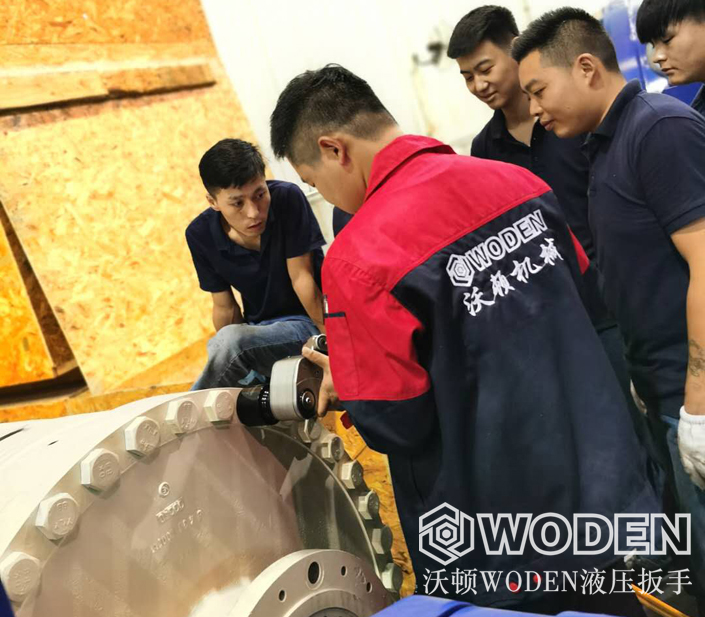 沃頓液壓扳手培訓客戶現場