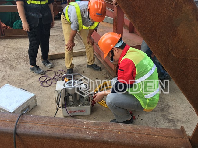 液壓扳手泵使用現場 液壓扳手泵使用現場