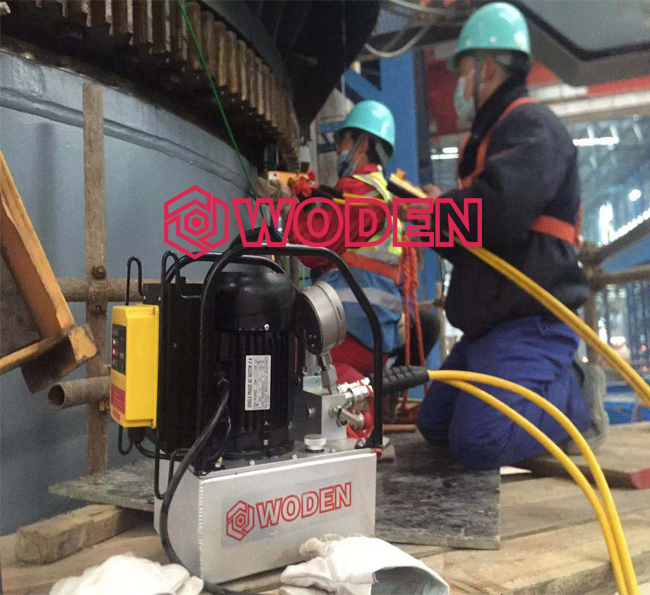 沃頓液壓扳手泵使用中